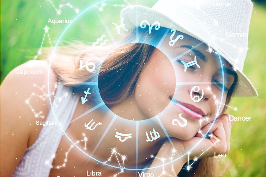 ganar dinero con Astrología